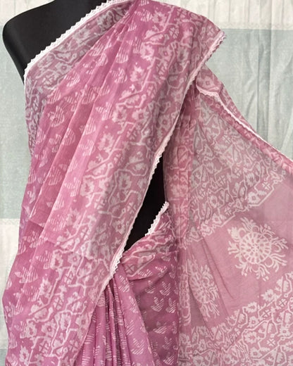 Mauve pink batik saree pallu detail on mannequin